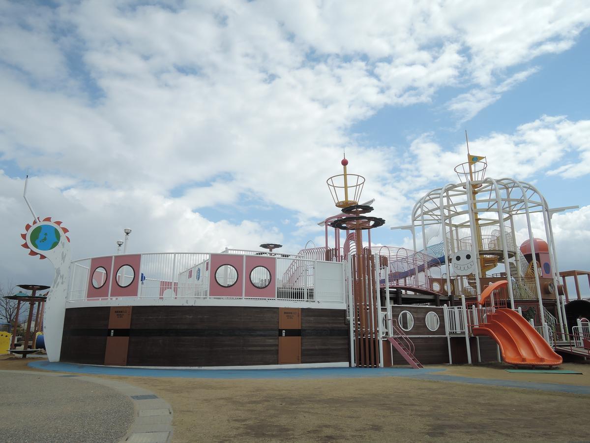 Uchinadamachi Cycling Terminal Hotel Buitenkant foto