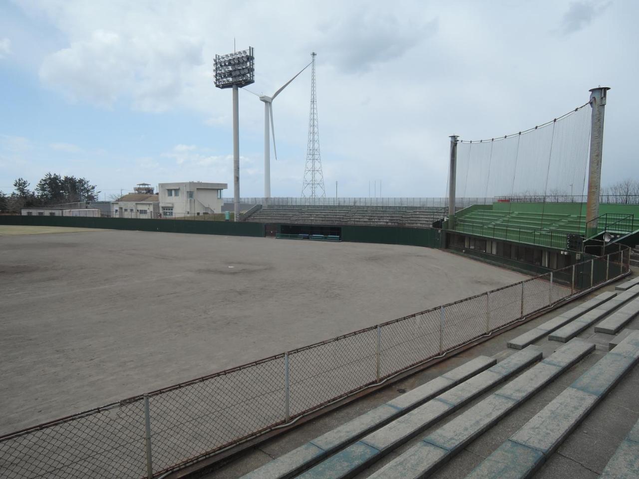 Uchinadamachi Cycling Terminal Hotel Buitenkant foto